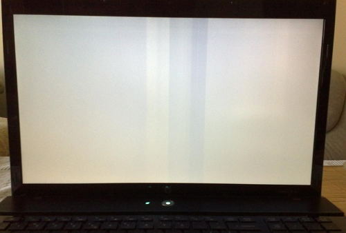 asus laptop has white screen on startup